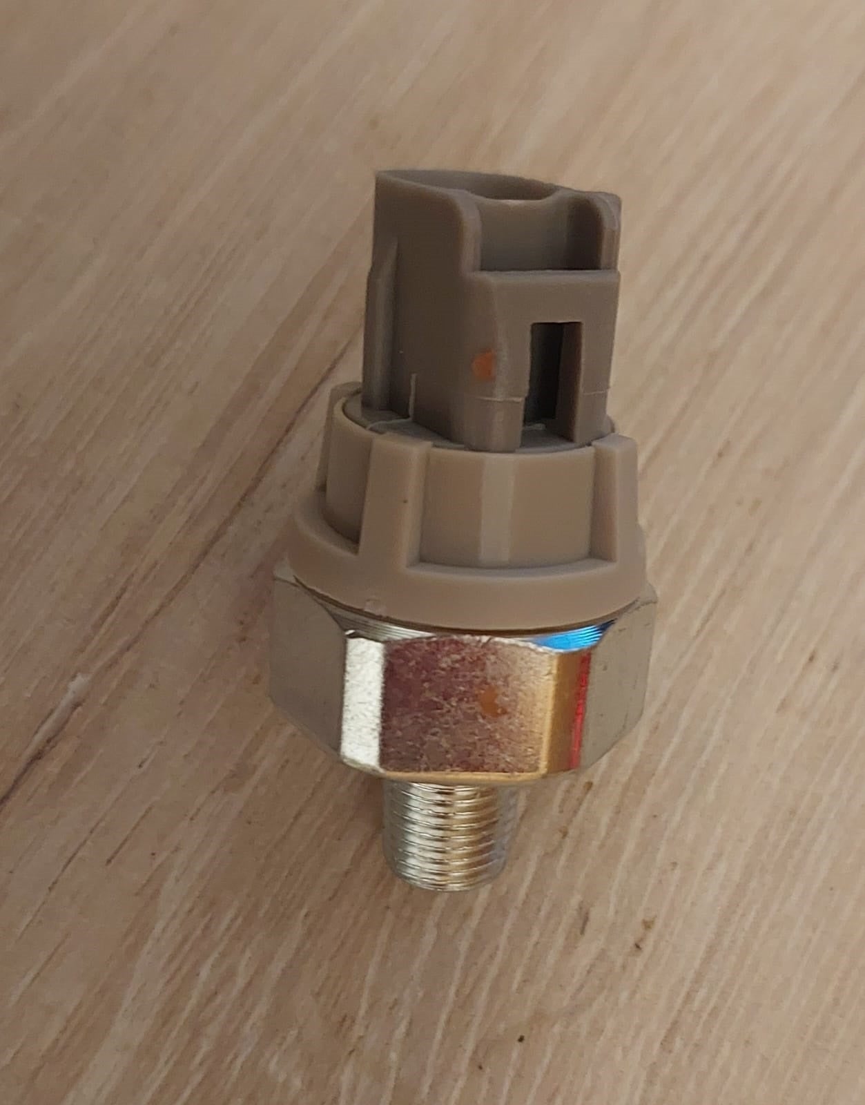 BULBO Sensor de Presión de Aceite Toyota Corolla, 4Runner, Hilux, Rav, Yaris
